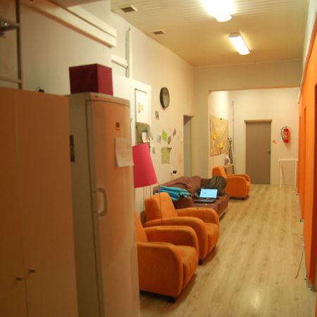 Hostel Family Erasmus Center Varsovia Exterior foto